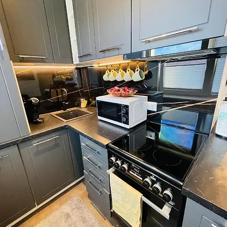 Paernu City Apartement Apartamento Pärnu